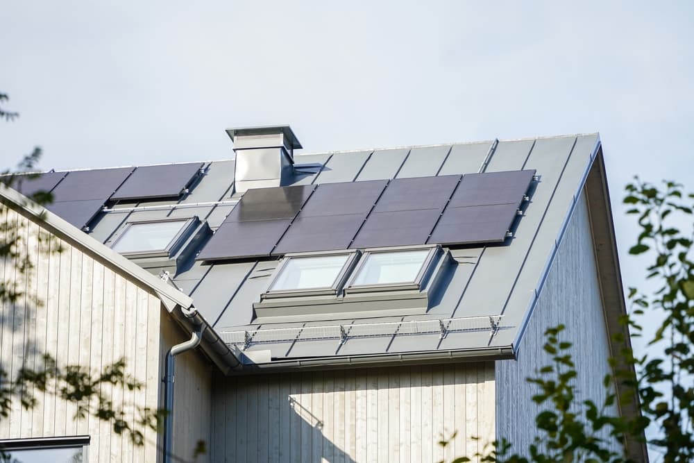Solcellsinstallation med bidragssymbolik