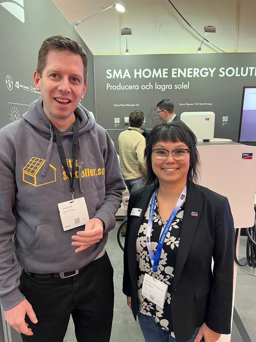Hitta Solceller i samtal med SMA-representant vid SMA Home Energy Solution-monter