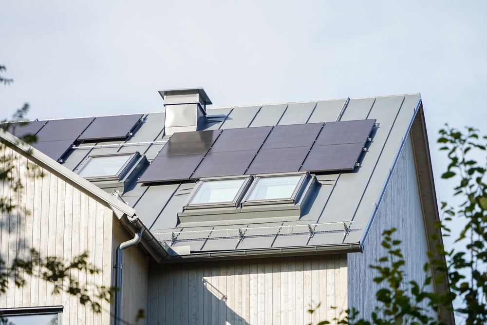 Solcellsinstallation med bidragssymbolik